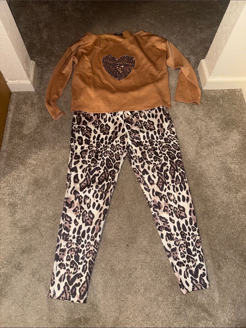 Women's Leopard Print Leggings with Brown Heart Top